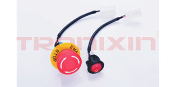 �����������A��